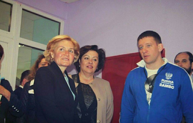 Современная история развития самбо как системы воспитания В 2012 году в гимназии №642…